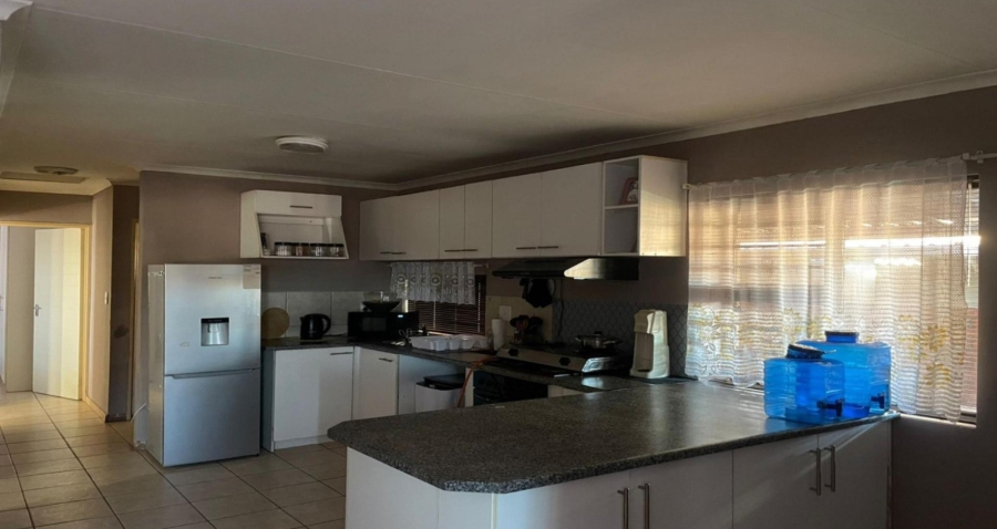 4 Bedroom Property for Sale in Kathu Northern Cape